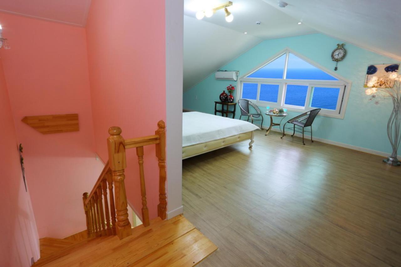 Montmartre Villa Namhae Exterior foto
