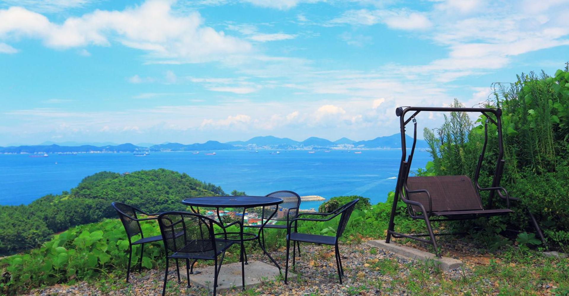 Montmartre Villa Namhae Exterior foto