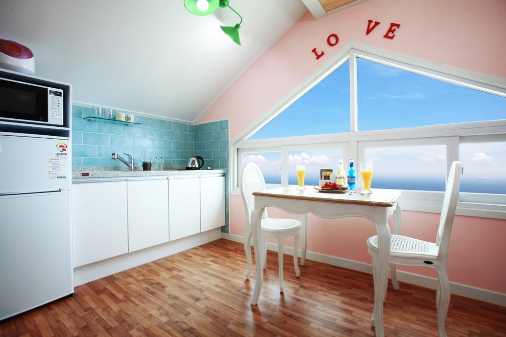 Montmartre Villa Namhae Exterior foto