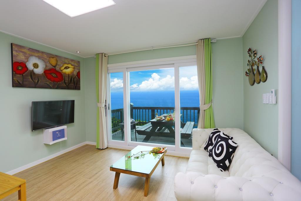 Montmartre Villa Namhae Exterior foto